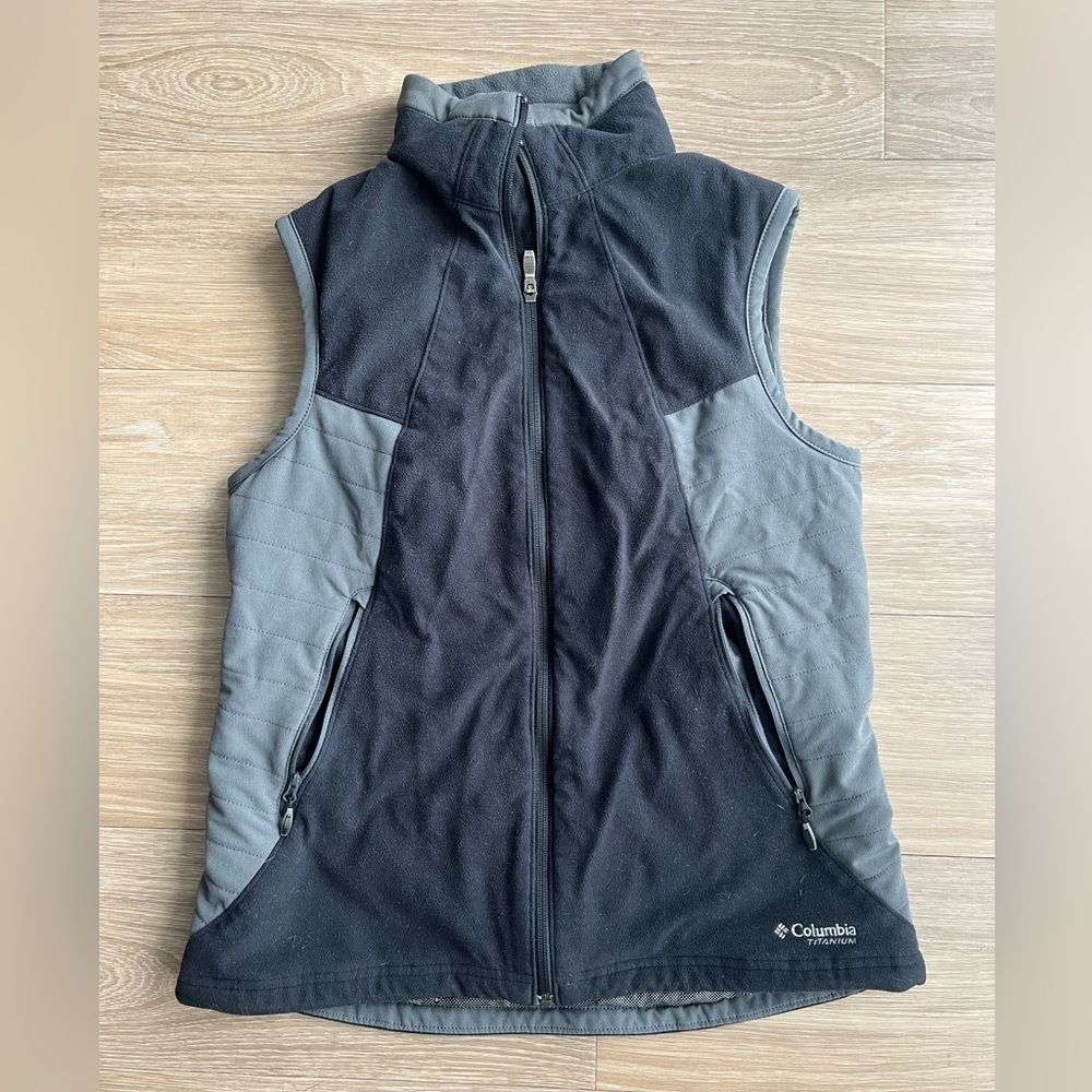 Columbia Vest Women Large Black Insulation Omni-Heat Full Zip Fleece